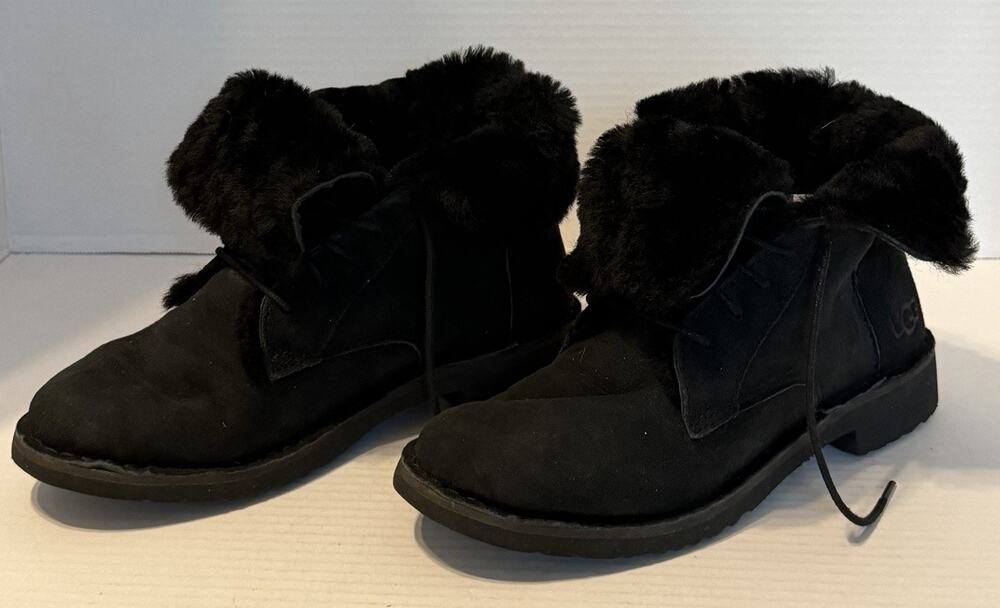 UGG QUINCY Boots Women’s Size 7.5 Black SUEDE SHEEPSKIN ANKLE COMBAT 1012359